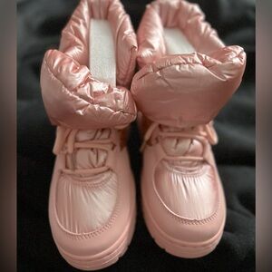 PINK BOOTS